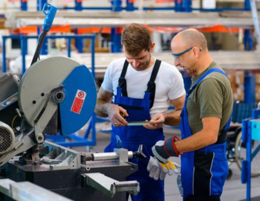 Tips Jaga Kesehatan untuk Buruh yang Bekerja Shift