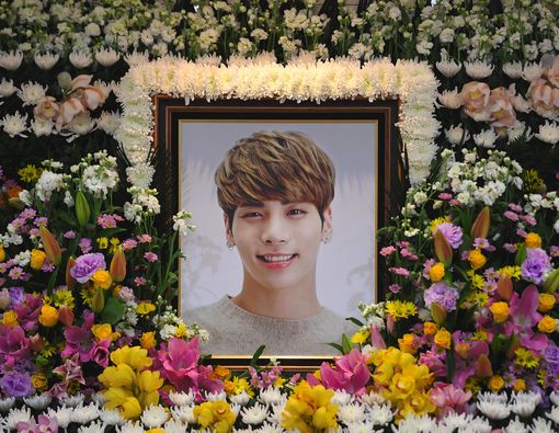 Kenali Perilaku Bunuh Diri Cegah Tragedi Jonghyun SHINee Terulang