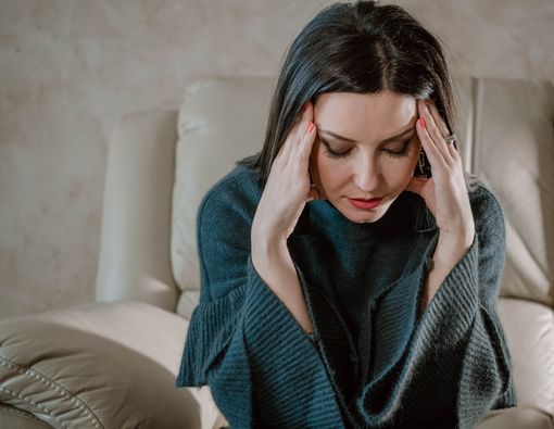 Ciri-Ciri Sakit Kepala karena Stres