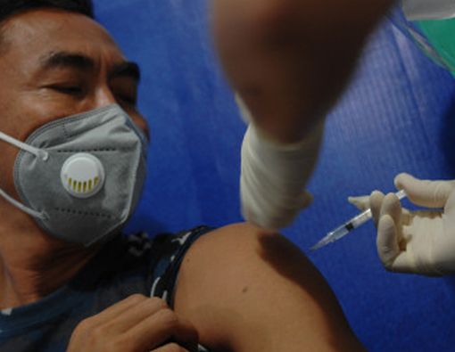 Kelenjar Getah Bening Membesar usai Suntik Vaksin COVID-19, Bahayakah?