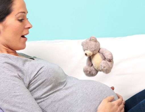 Tendangan Bayi di Dalam Perut, Ini Maknanya