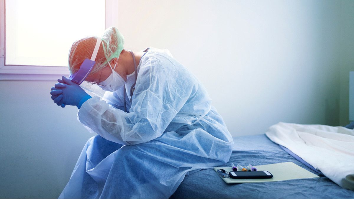 Penelitian Temukan Nakes Wanita Lebih Stres Hadapi Virus Corona