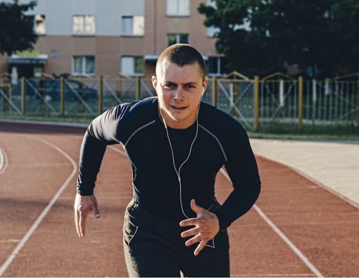 4 Manfaat Mendengarkan Musik Saat Olahraga