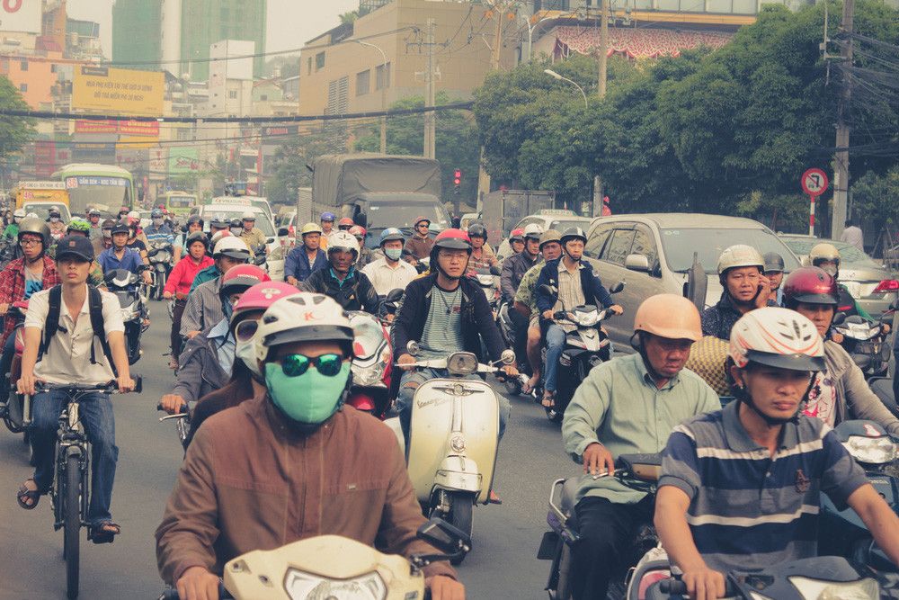 Naik Sepeda Motor di Siang Hari, Berbahaya bagi Kesehatan!