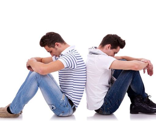 Kaum Gay dan Transgender Paling Berisiko HIV/AIDS?