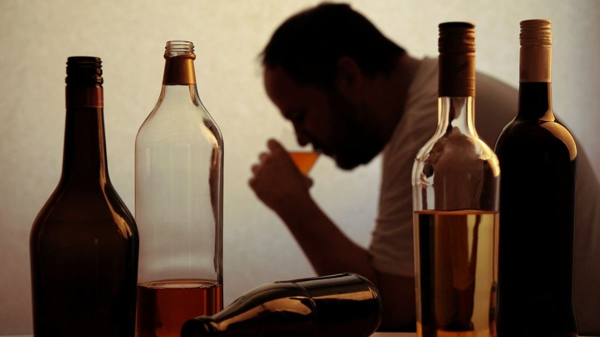 Waspadai Hepatitis Alkoholik, Penyakit yang Mengintai Pecandu Miras