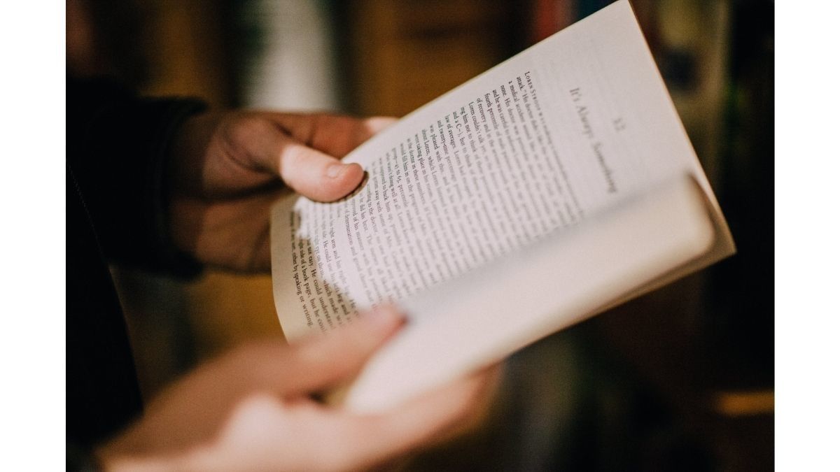 Bibliotherapy, Terapi Membaca Buku untuk Kesehatan Mental