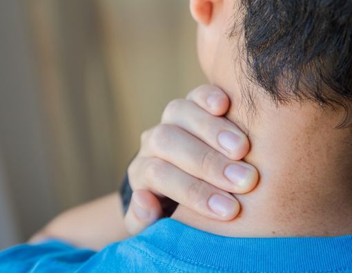 Hati-Hati Kalau Kerokan di Leher, Ini Risikonya!