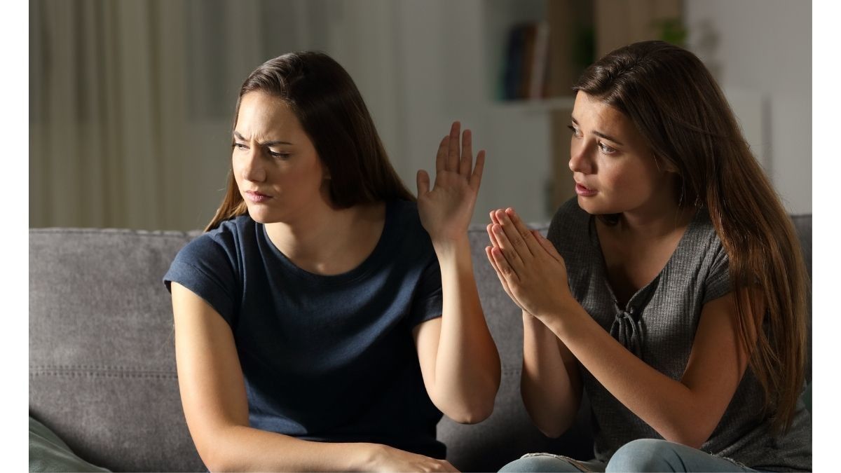 Dikhianati Teman Dekat, Ini Tips Menghadapinya Menurut Psikolog