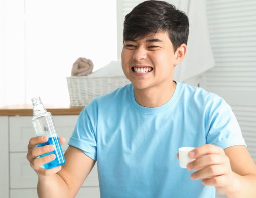 7 Cara Menggunakan Obat Kumur yang Benar, Agar Gigi dan Mulut Sehat Bebas Kuman