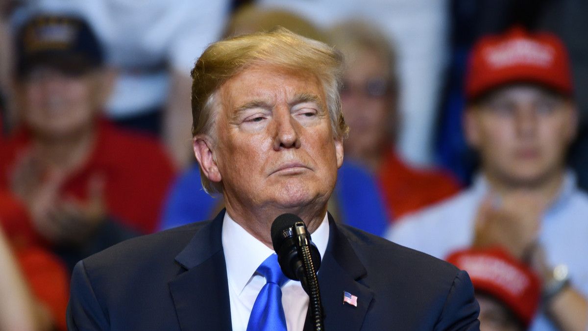 Presiden Donald Trump Saja Bisa Kena Virus Corona…