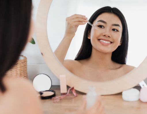 6 Tips Memilih Skincare untuk Mencerahkan Bagi Si Kulit Berminyak dan Sensitif