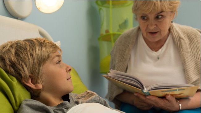 Manfaat Dongeng untuk Anak Penderita Kanker