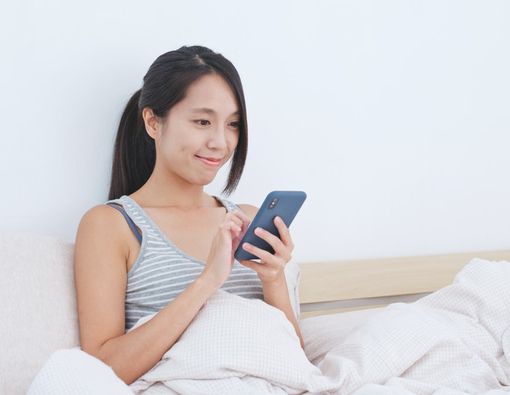 Tips Aman Bermain Gawai Agar Tak Merusak Mata