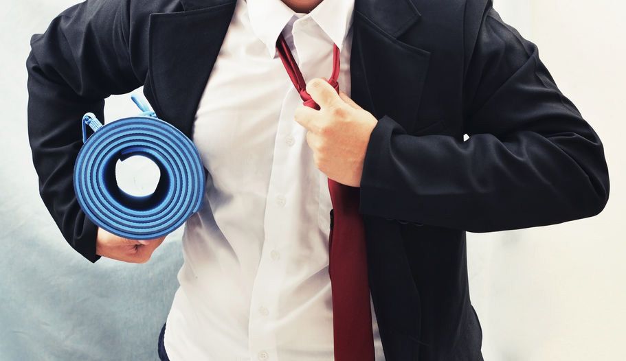 5 Gerakan Senam Jantung Sehat di Kantor