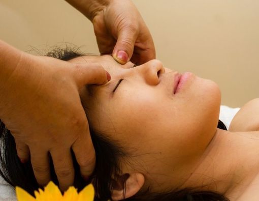 Manfaat Totok Wajah untuk Mengatasi Sakit Kepala