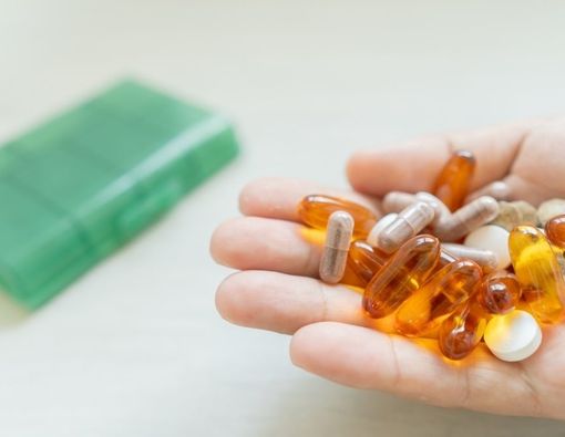 Suplemen yang Tidak Boleh Sembarang Dikonsumsi Saat Isoman