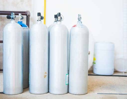 Membuat Alat Bantu Napas Oksigen Sendiri di Rumah, Amankah?