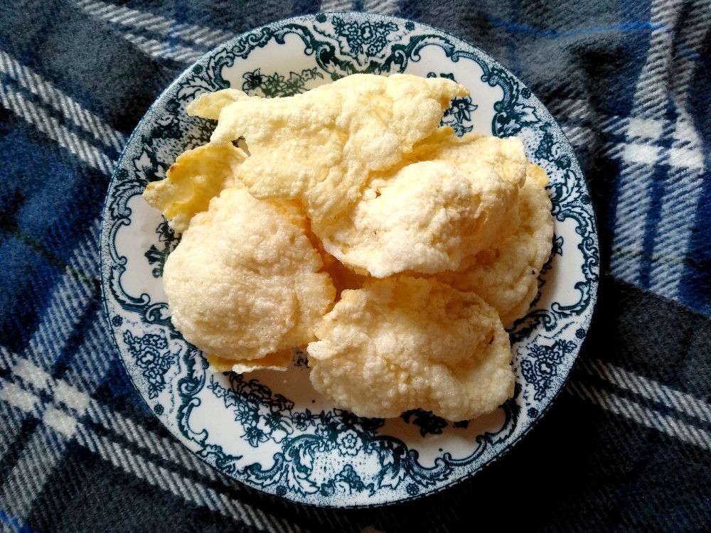 Efek Makan Emping Melinjo, Dapat Menyebabkan Asam Urat?