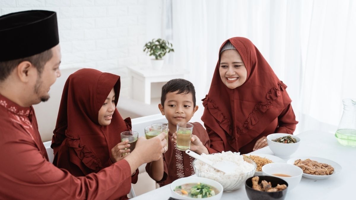 Cegah Penyebaran COVID-19 saat Lebaran dengan Cara Ini