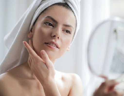 Bedanya Kandungan AHA, BHA, PHA Dalam Produk Skincare