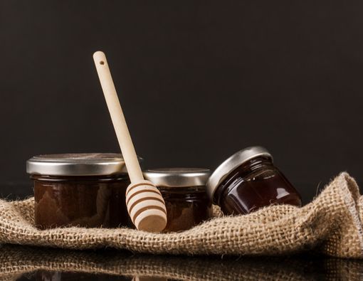 14 Manfaat Madu Hitam bagi Kesehatan Tubuh