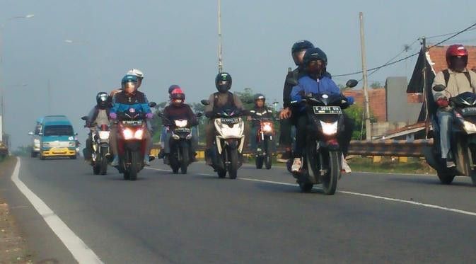 Mudik Pakai Motor? Ini Solusi Sehatnya
