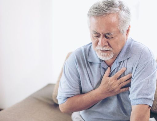 10 Penyebab Nyeri Dada Kanan-Kiri yang Hilang Timbul