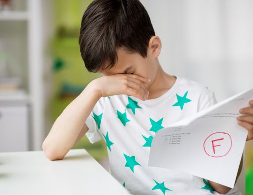 Anak Dapat Ranking Terakhir, Bagaimana Orang Tua Harus Bersikap?