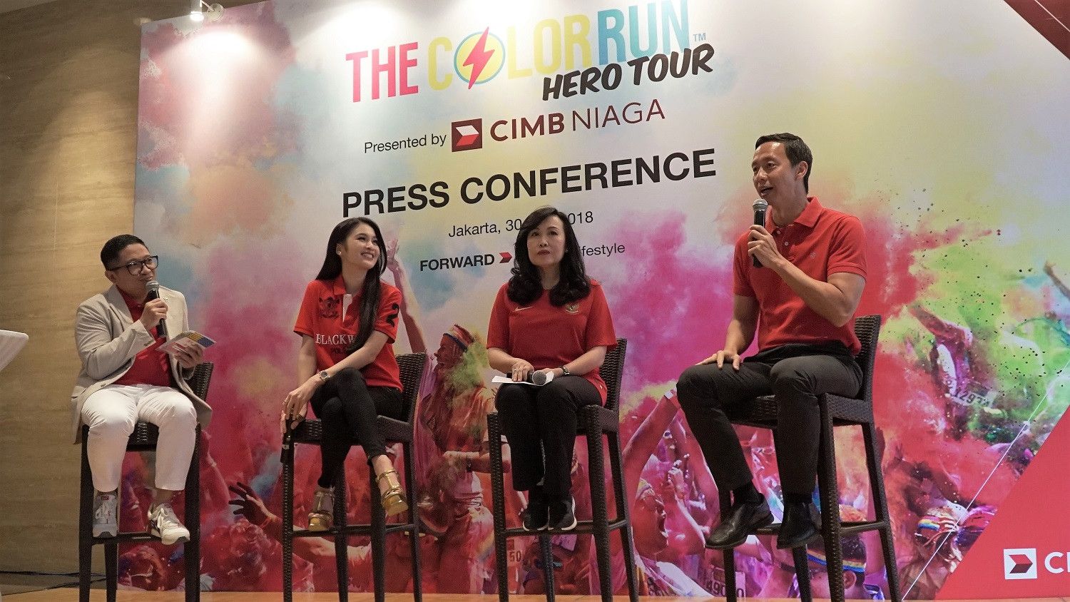 Lari Santai Penuh Kegembiraan Lewat The Color Run