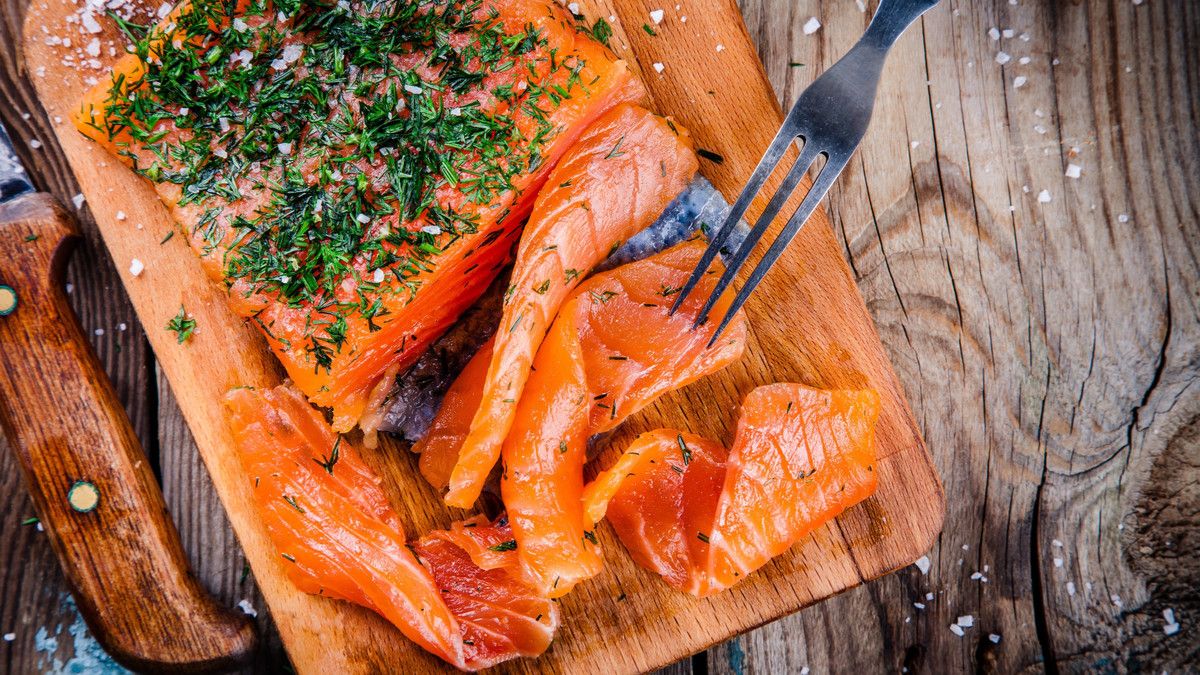 Amankah Ibu Hamil Makan Ikan Salmon Asap?
