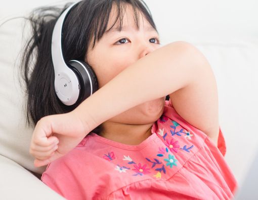 Si Kecil Sering Batuk dan Pilek? Awas 5 Penyakit Ini!