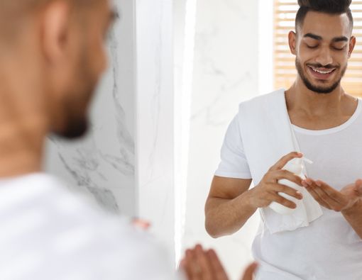 15 Rekomendasi Minyak Rambut Pria Terbaik dan Bagus