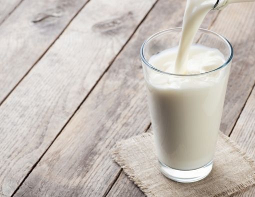 Benarkah Kita Tidak Boleh Minum Susu Saat Pilek dan Batuk?