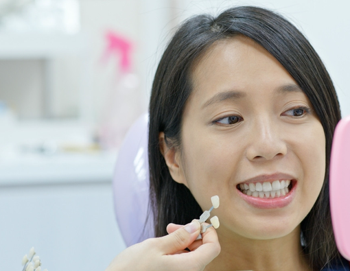 3 Ciri Veneer Gigi Gagal yang Harus Kamu Tahu