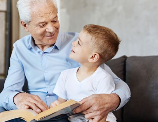 Yang Perlu Diperhatikan Saat Menitipkan Anak pada Orang Tua