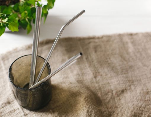 Benarkah Sedotan Stainless Steel Lebih Baik untuk Kesehatan?