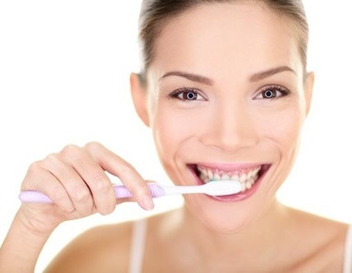 5 Rahasia Memiliki Senyum Cemerlang