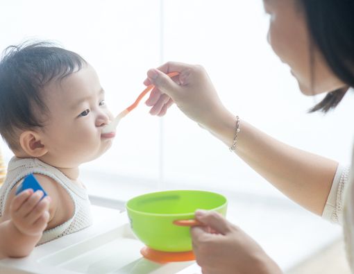 Amankah Bubur Bayi Instan untuk MPASI Anak?