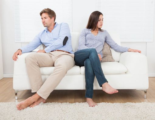 Tanda Anda dan Pasangan Sebaiknya Mengakhiri Hubungan Kalian