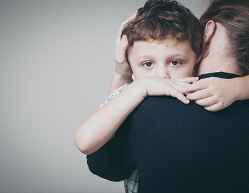 Trik Agar Anak Tidak Terlalu Dekat dengan Pengasuh