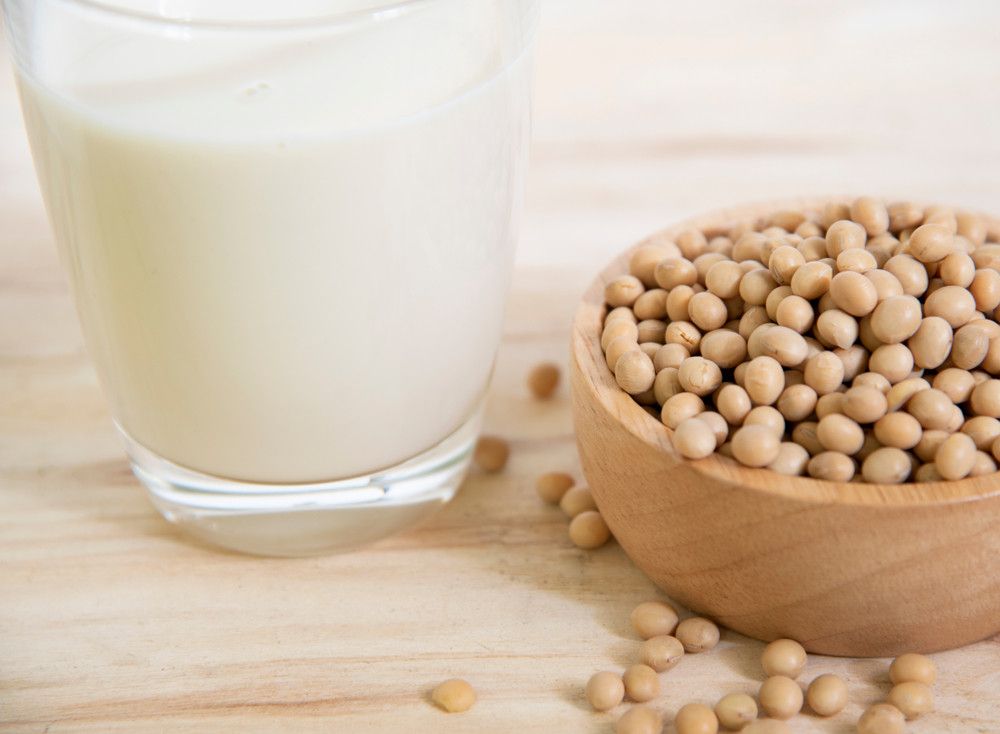Konsumsi Susu Kedelai Bikin Asam Urat Makin Parah?