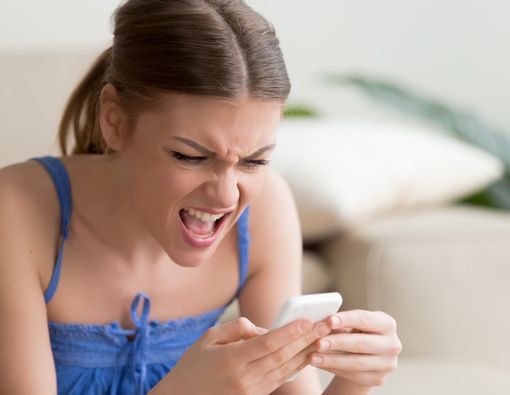 Awas, Cyberbullying Bisa Picu Hoaks!