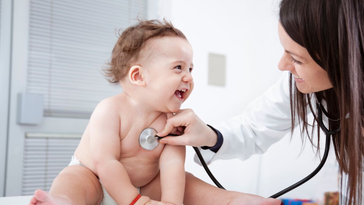 Periksakan Kondisi Kesehatan Bayi