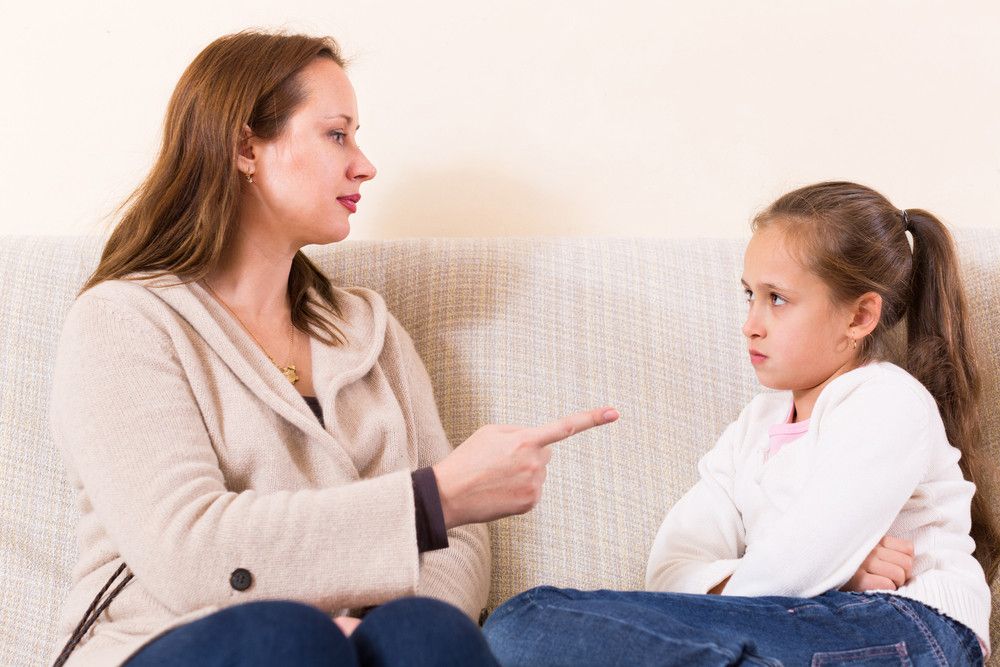 Orang Tua Sering Mengkritik, Anak Bisa Terkena Gangguan Mental