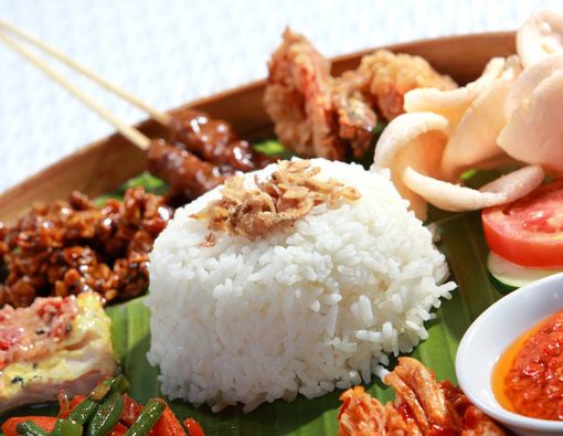 Kiat Makan Sehat saat Idul Adha