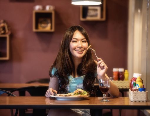 Diet Keto, Buruk atau Baik untuk Kulit?