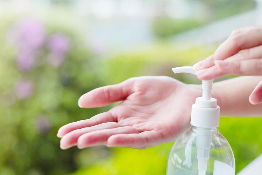 3 Hal yang Harus Diperhatikan Saat Pakai Hand Sanitizer