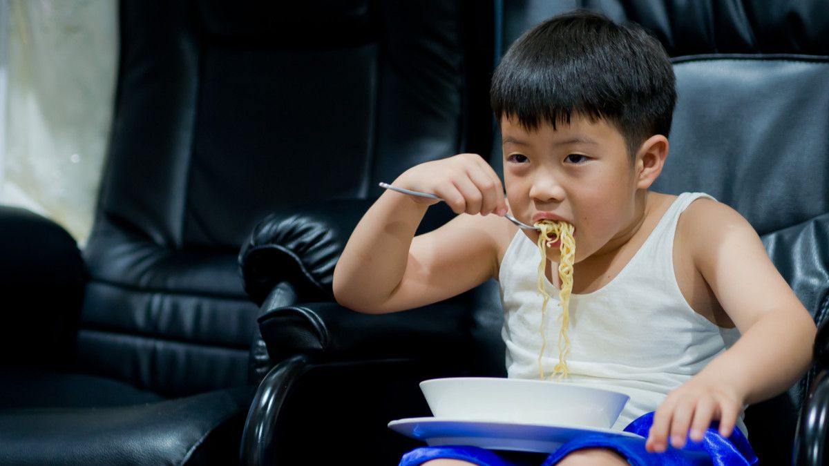 Dampak Mi Instan pada Pertumbuhan Anak