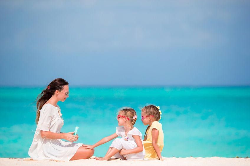 SPF Lotion yang Tepat untuk Keluarga